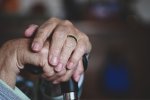 Loi fin de vie définitivement adoptée : un médecin peut-il vraiment décider de votre mort en 48 heures ?