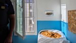 « À la prison d'Aix-Luynes, quand on presse un bouton d'alarme, est-ce qu'on est entendu ? »
